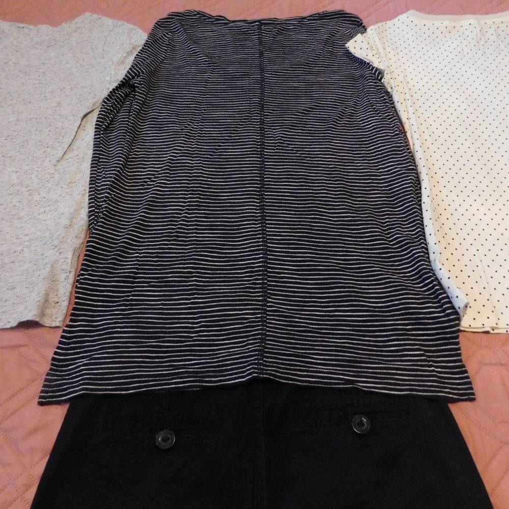 4 PIECE WARDROBE SET BLACK WHITE AND HEATHERED GRAY SET ALL NAME BRAND ITEMS